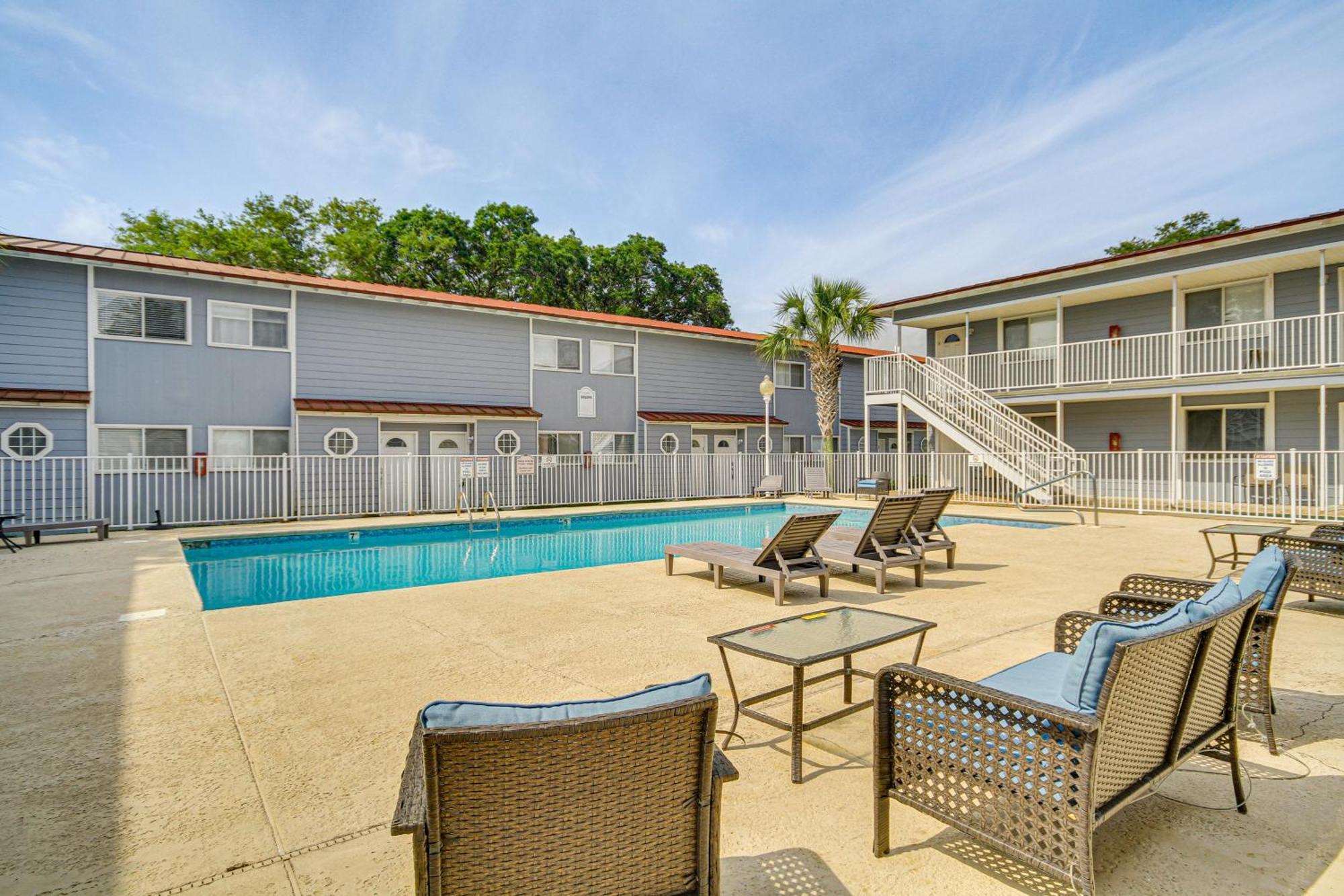 Airy Biloxi Condo With Patio Walk To Beach! Exterior foto